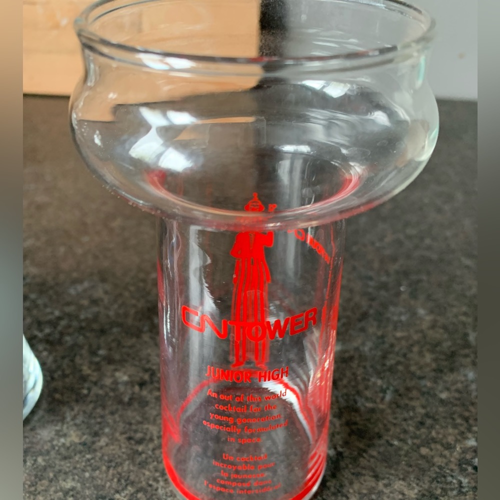 Vintage CN Tower and Skylon Tower Highball Drinking Glasses Lot of 3 - Picture 3 of 3